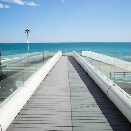 Lia Homestay Alicante